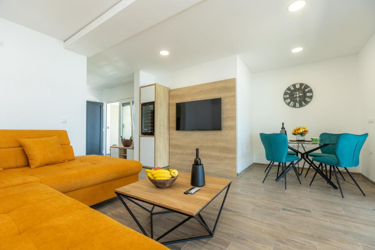 Apartments Maris Свети свети Филип и Яков Екстериор снимка
