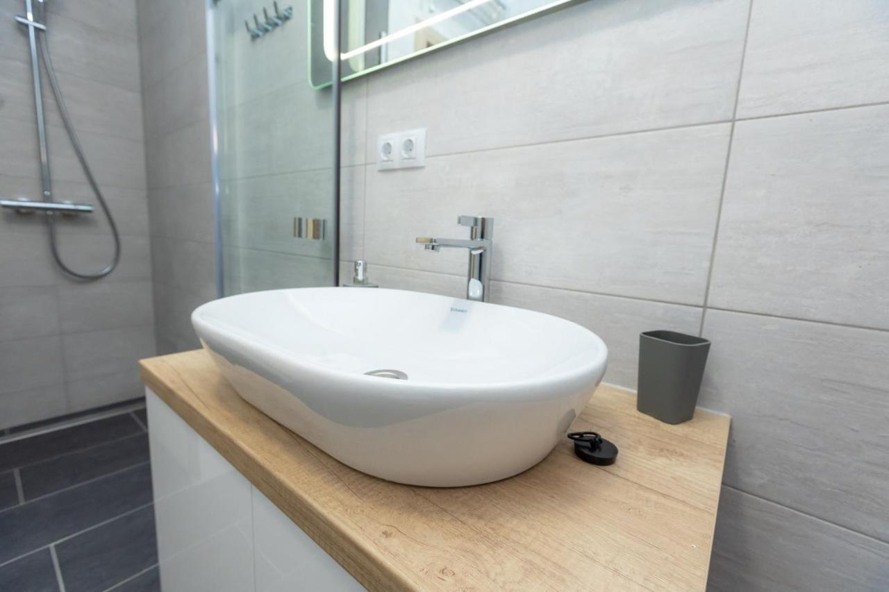 Apartments Maris Свети свети Филип и Яков Екстериор снимка