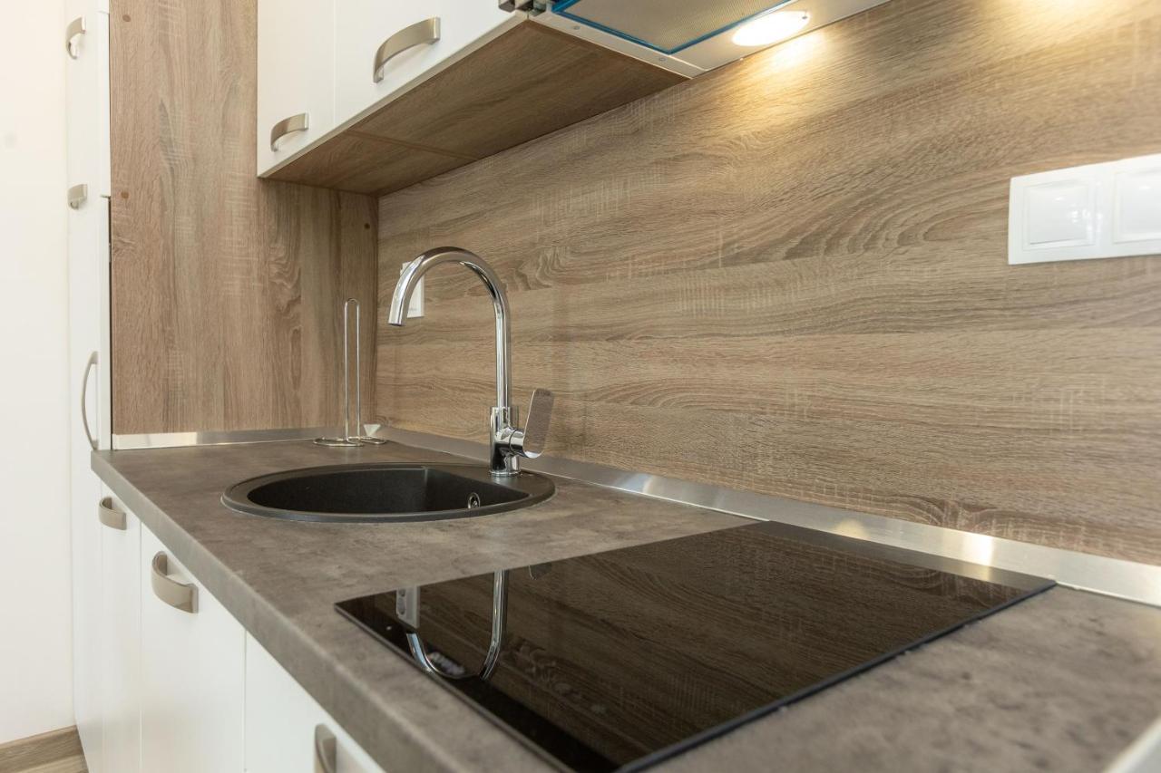 Apartments Maris Свети свети Филип и Яков Екстериор снимка