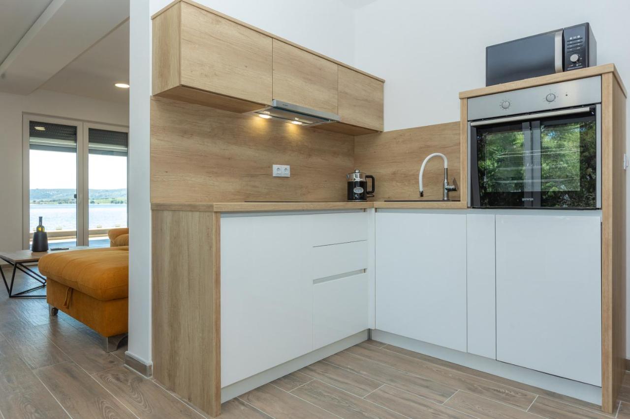 Apartments Maris Свети свети Филип и Яков Екстериор снимка