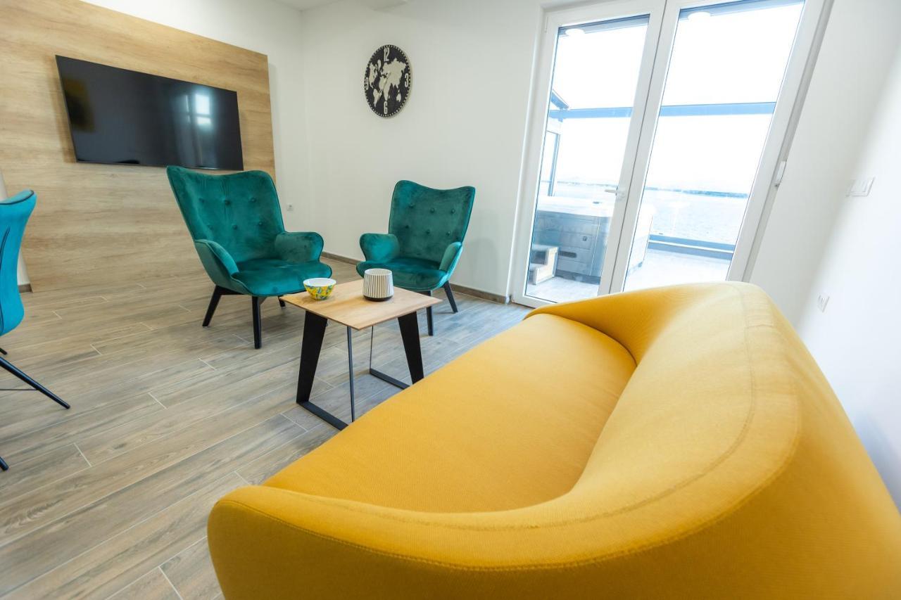 Apartments Maris Свети свети Филип и Яков Екстериор снимка