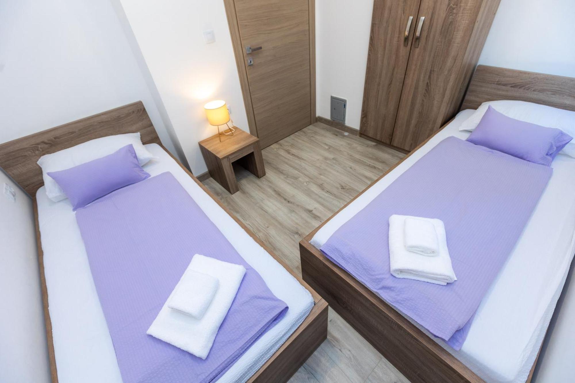 Apartments Maris Свети свети Филип и Яков Стая снимка